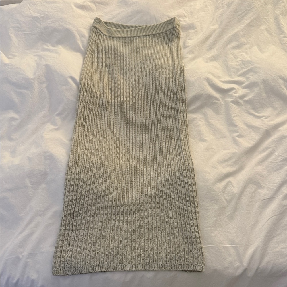 Camilla Coelho - Elegant Gray Ribbed Knit Skirt